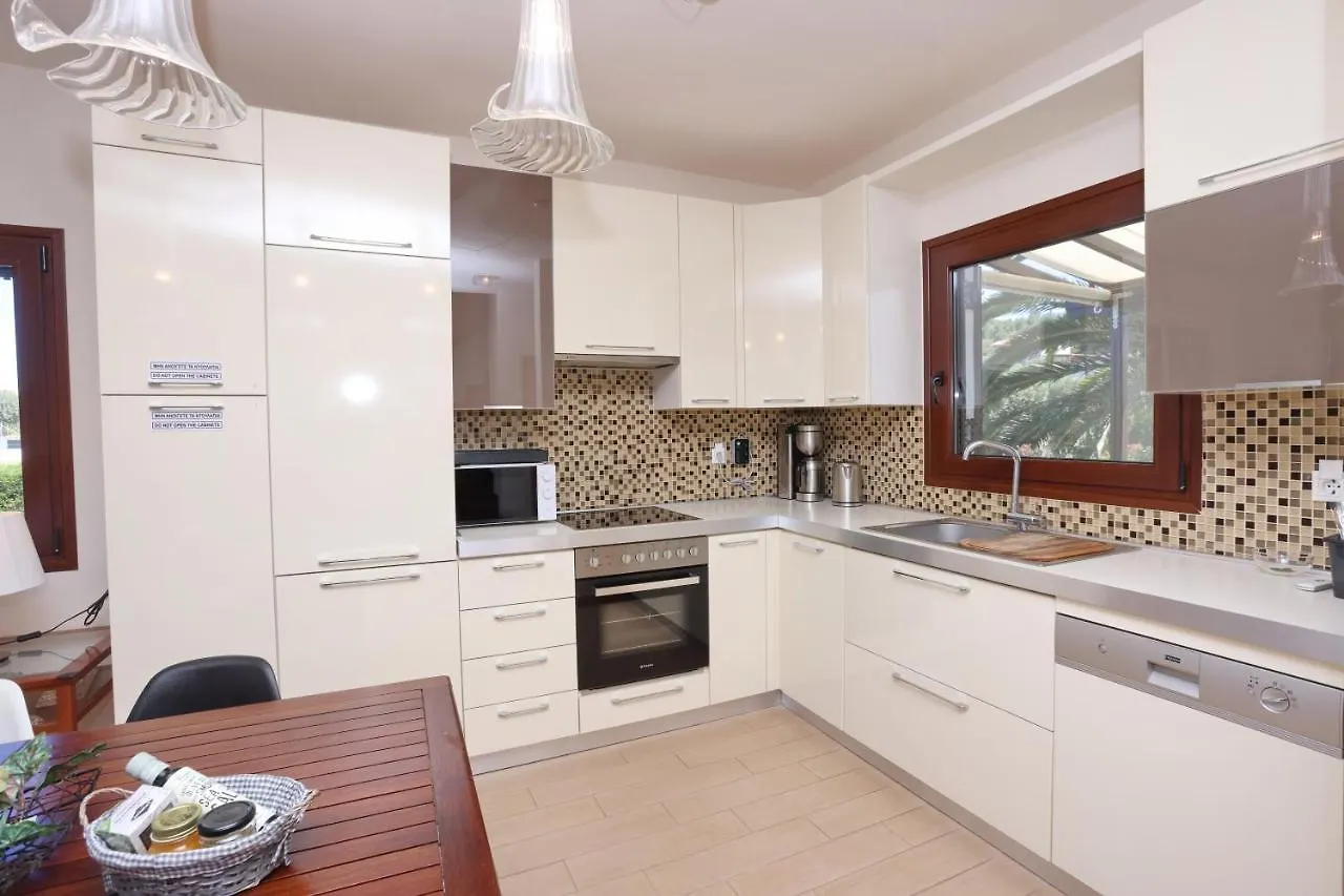 Willa K-Home Villa, Your Enchanting Getaway Pefkochori