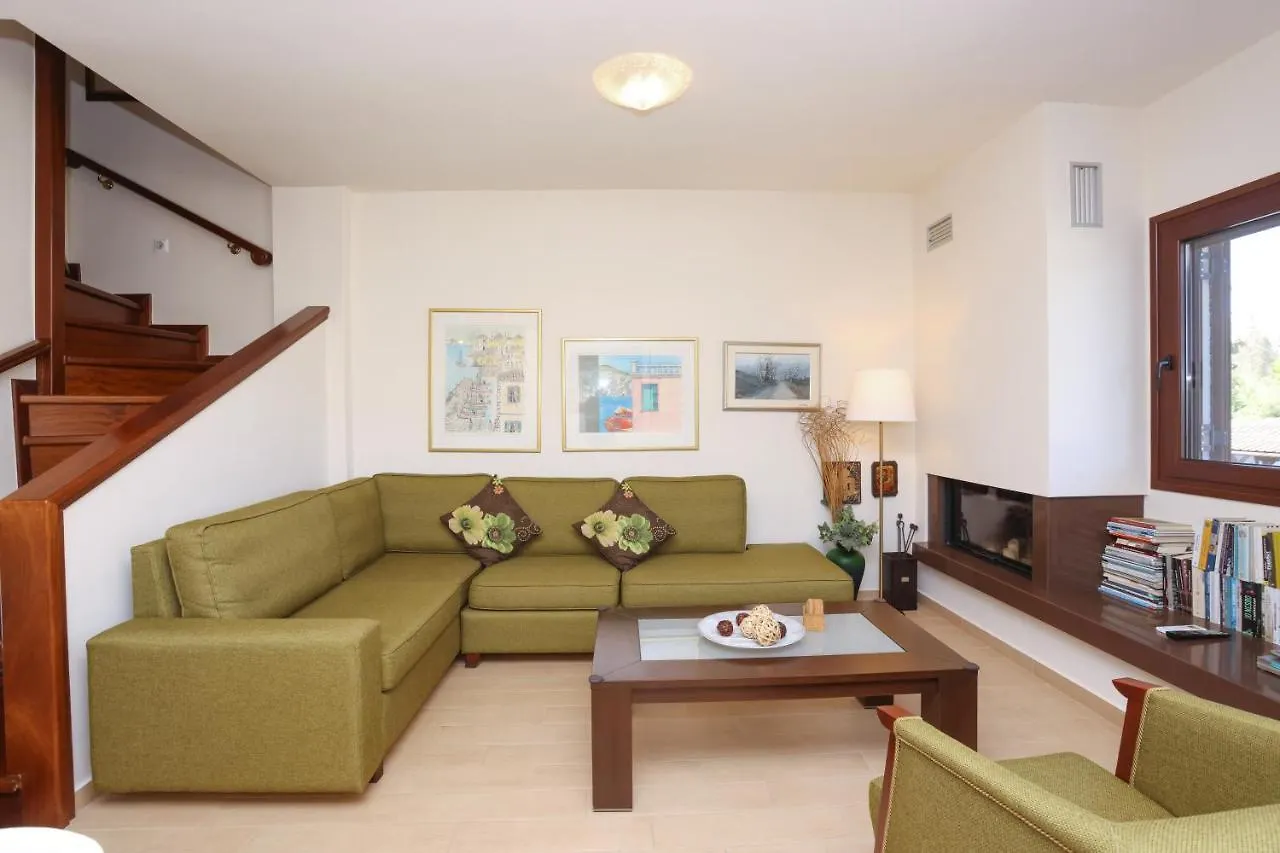 K-Home Villa, Your Enchanting Getaway Pefkochori Willa