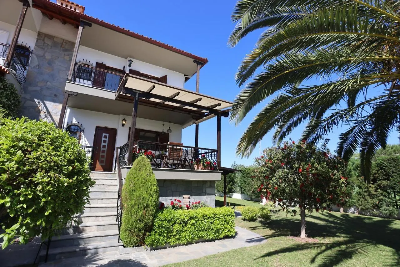 K-Home Villa, Your Enchanting Getaway Pefkochori Willa